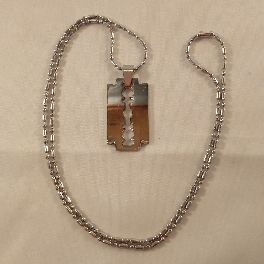 Mens Silver Stainless Steel Smooth Razor Blade Pendant Bamboo Chain Necklace - Picture 2 of 3